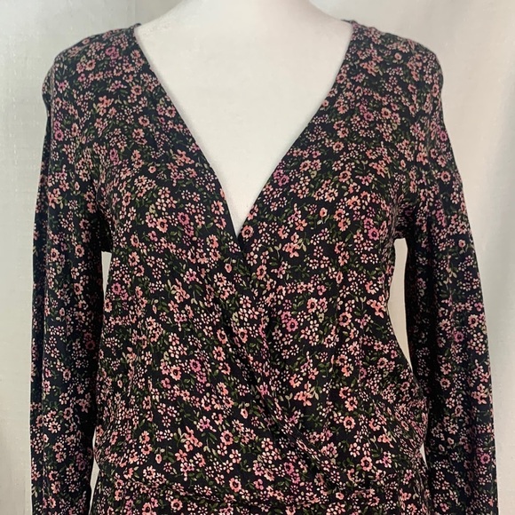 Forever 21 Black Floral Long Sleeved Romper- NWT - Picture 3 of 13